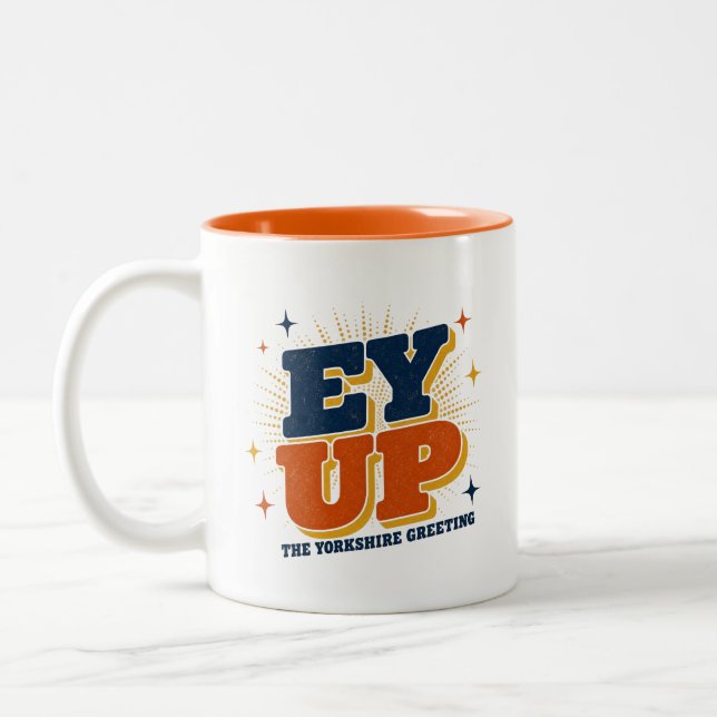 Ey Up - Yorkshirehälsning Retrodesign Två-Tonad Mugg (Vänster)