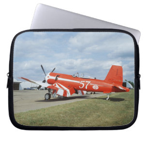 F2G-1D Super Corsair flygplan på flygutställningen Laptop Sleeve