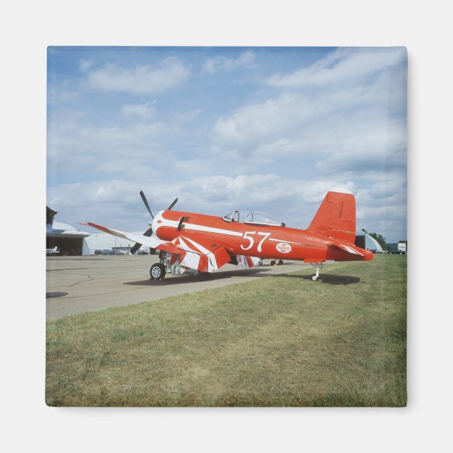 F2G-1D Super Corsair flygplan på flygutställningen Magnet (Framsidan)