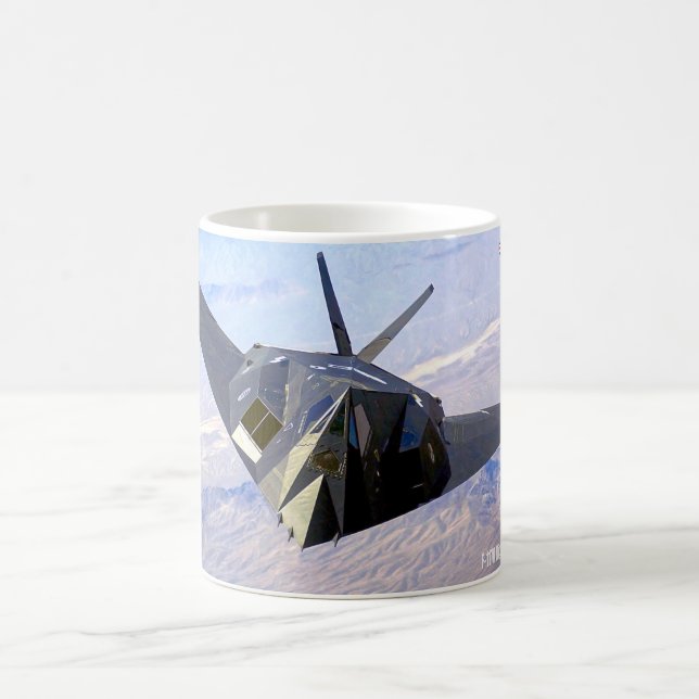 F-117A NIGHTHAWK KAFFEMUGG (Center)