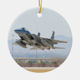 F--15Cörnen tar av prydnaden Julgransprydnad Keramik