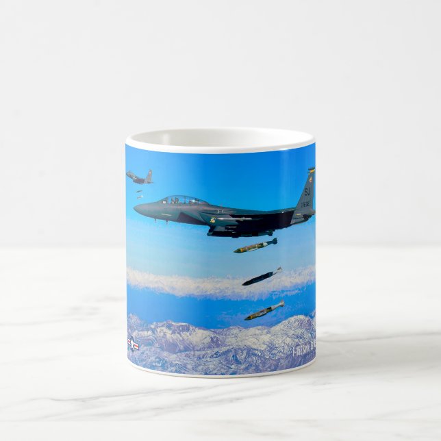 F-15E STRIKE EAGLE KAFFEMUGG (Center)