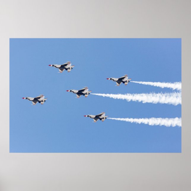 F-16 Thunderbirds flygande i femkortsformation Poster (Framsidan)
