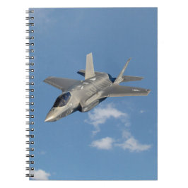 F-35 Blixt II Panther Jet Fighter i Himlar Anteckningsbok