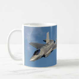 F-35 Blixt II Panther Jet Fighter i Himlar Kaffemugg