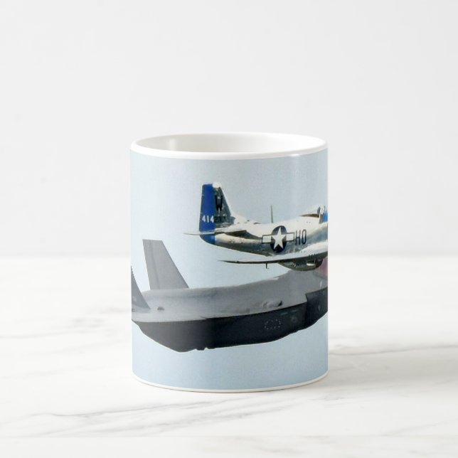 F-35 Fighter Jet med P-51 Mustang Kaffemugg (Center)