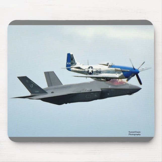 F-35 Fighter Jet med P-51 Mustang Musmatta (Framsidan)