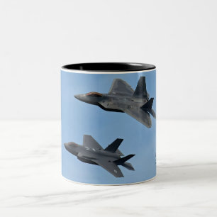 F-35 och F-22 Fighter Jet Två-Tonad Mugg