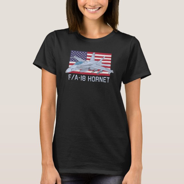 Fa 18 Hornet Jet Fighter Flygplan American Flagga T Shirt (Framsida)