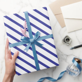 Få Din Present att Sticka Ut i Royalblått Presentpapper