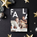 Fa La Bold Brev minimalistiskt modernt foto Julkort<br><div class="desc">FA LA LA, vilken underbar tid på året! Skicka lite helgdag till vänner och familj med vårt moderna fa la helgdag-kort. Enkel, modern design med en fullt som visas djärvt med ett fet Fa La brev överlagt foto. Anpassa med hälsning, namnteckning familj och år. Den omvända sidan har en enkel...</div>
