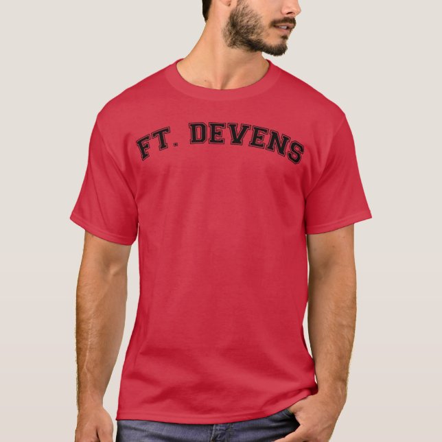 Få lokala vänner i Devens Massachusetts T Shirt (Framsida)