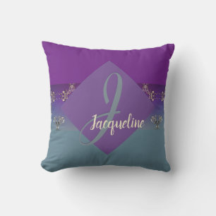Fabergè-like Monogram Lila Blue Gradient Kudde