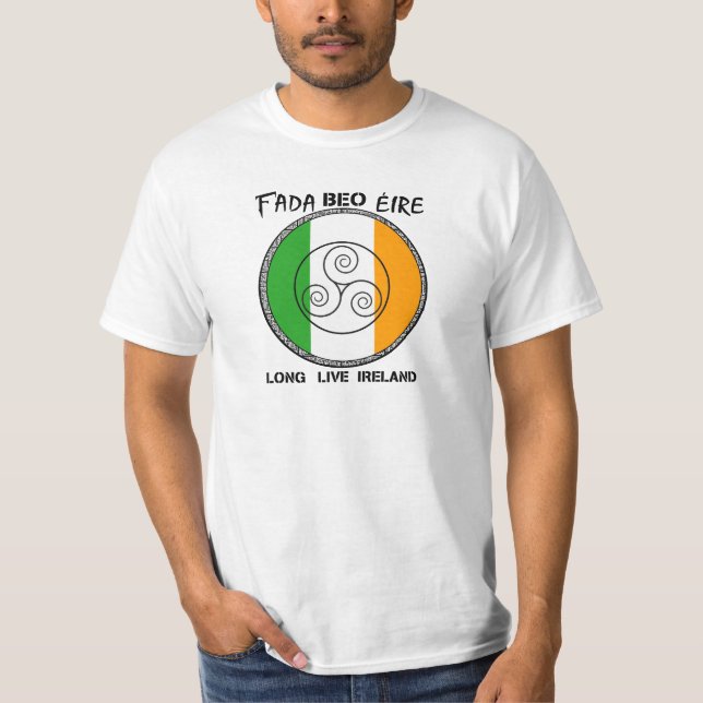 "Fada Beo Éire/Long Live Ireland" T Shirt (Framsida)