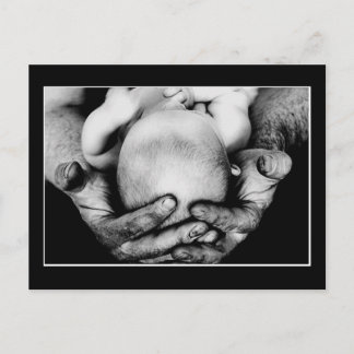 Faderns trygga skyddande händer vykort