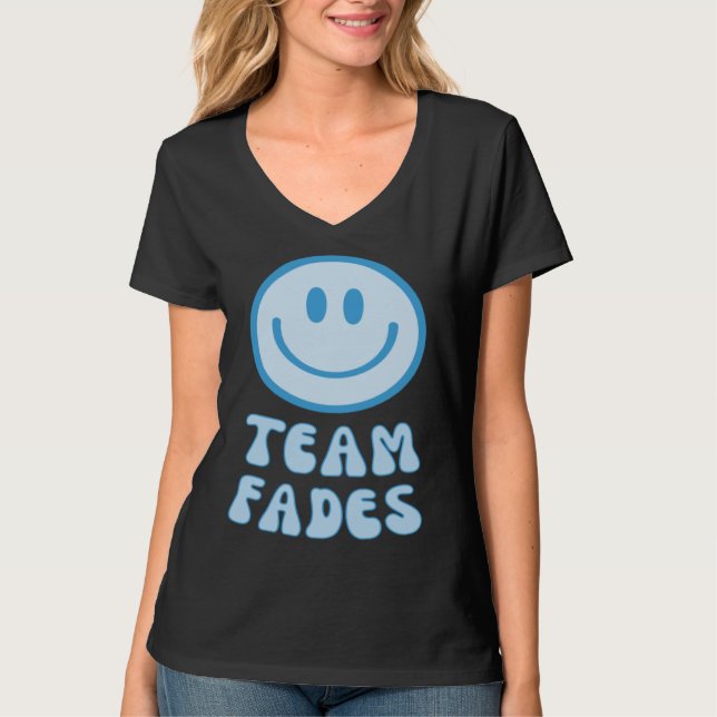 Fades or Braids Gender Reveal Retro Team Fades T Shirt (Framsida)