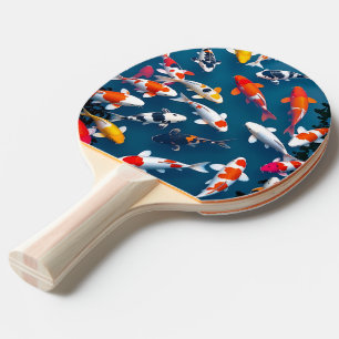 Fågelperspektiv av färgrik Koi-fiskdamm Pingisracket