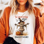 Fågelskrämma Kisses Harvest Önskemål Vintage Hallo T Shirt<br><div class="desc">Fira skördesäsongen med Fågelskrämman Kisses Harvest Önskemål Vintage Halloween T-Shirt. Med en charmig vintage av en fågelskrämma med en pumpa och vismisk inslag, fångar den här skjortan perfekt Halloween och fallskörden. Den är tillverkad av högkvalitativa material för bekvämt bruk och passar perfekt för Halloween fest, avslappnader eller daglig bära. Välj...</div>