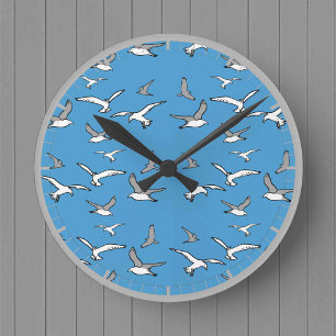 Fåglar - en flock av Fiskmåsar Rund Klocka