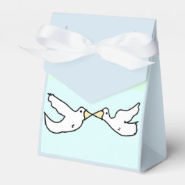 fåglar kysses presentaskar