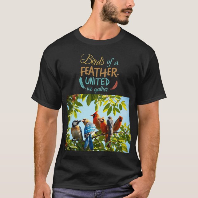 Fåglar med ludd T-Shirt-design. T Shirt (Framsida)