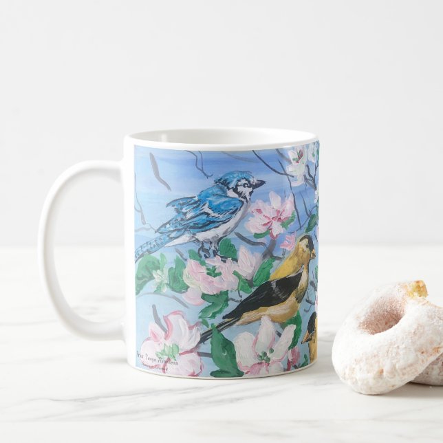 Fåglar på bakgården Blåskrika Guldfink Kaffemugg (Med munk)