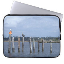 Fåglar på poster i Sjö