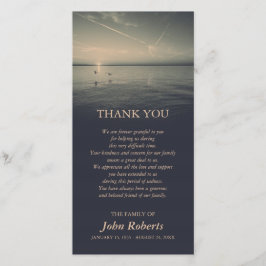 Fåglar vid tack för havsoluppgångminnesgudstjänst kort