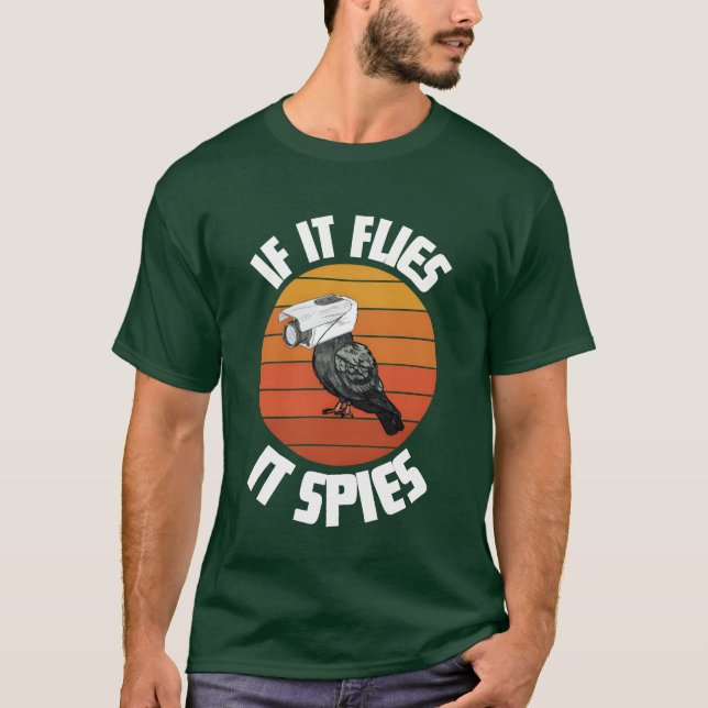 Fåglarna är inte reella om de flyger och sprider o t shirt (Framsida)