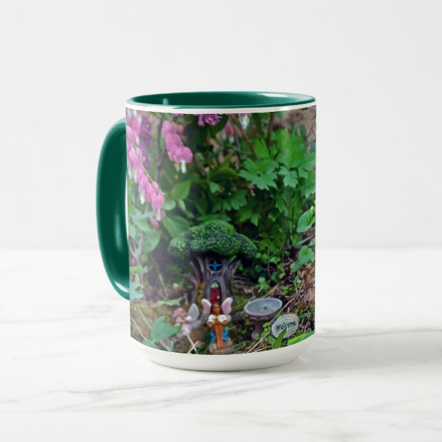 Fairy Garden Välkommen 15 oz. Mugg (Framsida vänster)