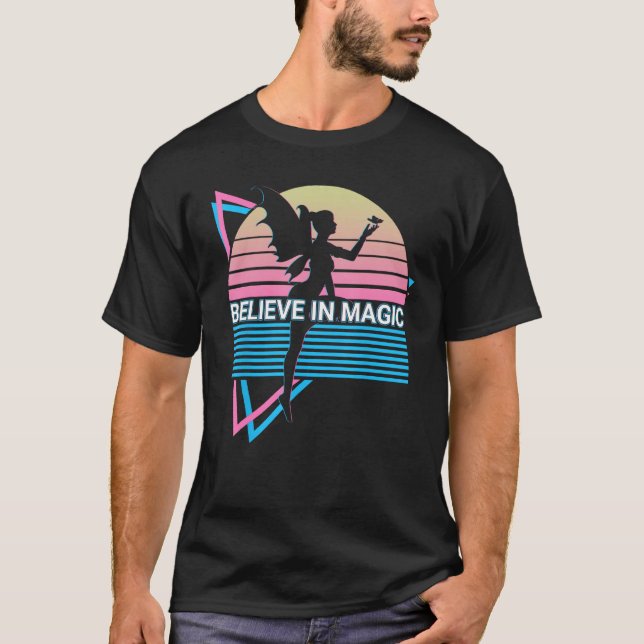 Fairy Retro Believe In Magic T Shirt (Framsida)
