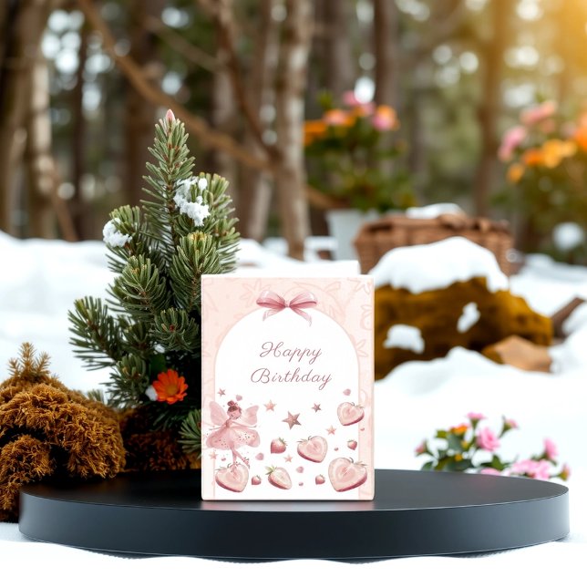 Fairy Rosa Strawberry Girl Birthday Greeting Card Inbjudan (Skapare uppladdad)