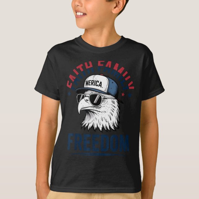 Faith Family Dom Bald Eagle Patriotic Boys America T Shirt (Framsida)