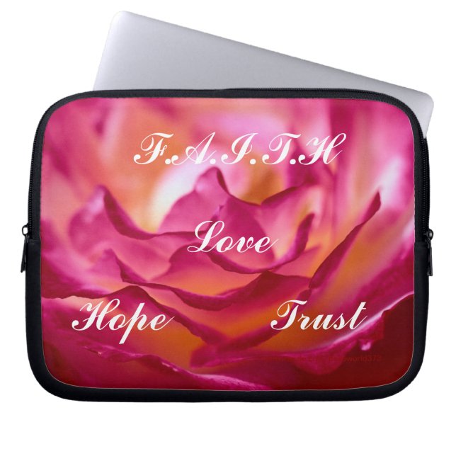 Faith Floweal Ro Laptop sleeve (Framsidan)