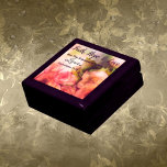 Faith Hope Kärlek Keepsakbox Minnesask<br><div class="desc">Vackra,  lackerade träpresentlådor med en blommigt med det tidlösa budskapet: "Faith,  hope och kärlek,  men det underbarare av dessa är kärlek." En perfekt för smycken,  keepsakes eller speciella draketer. I elegant ger biet en meningsfull gåva till födelsedagar,  Mor dag,  bröllop eller någon som uppskattar den trosinspirerade torkan.</div>