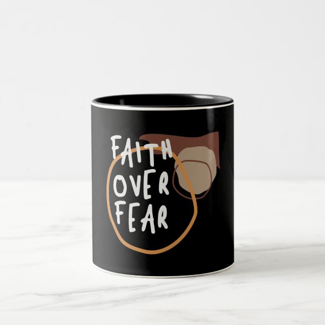 Faith over Fear - djärv kristen citat Två-Tonad Mugg (Center)