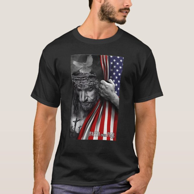 Faith over Fear Gud Jesus Christian Flagga T Shirt (Framsida)