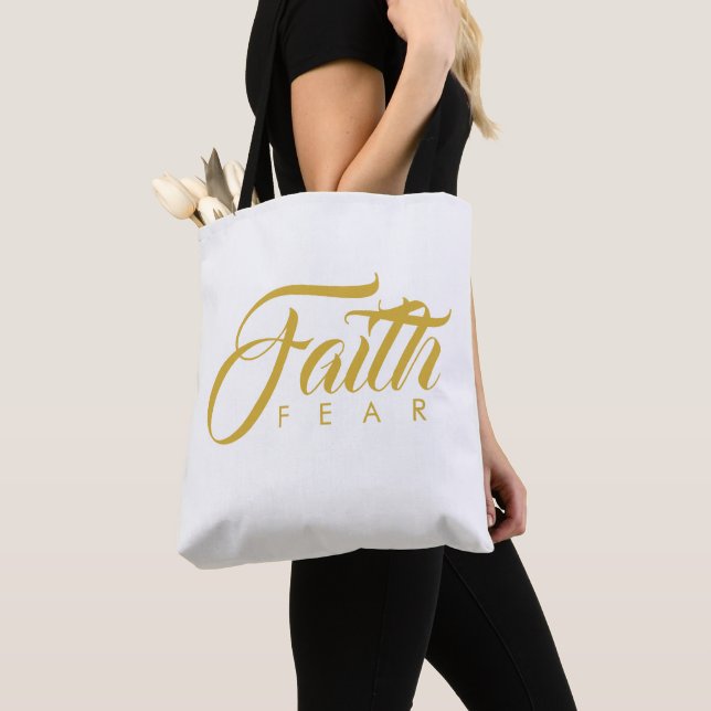 Faith over Fear Guld and White Tygkasse (Närbild)