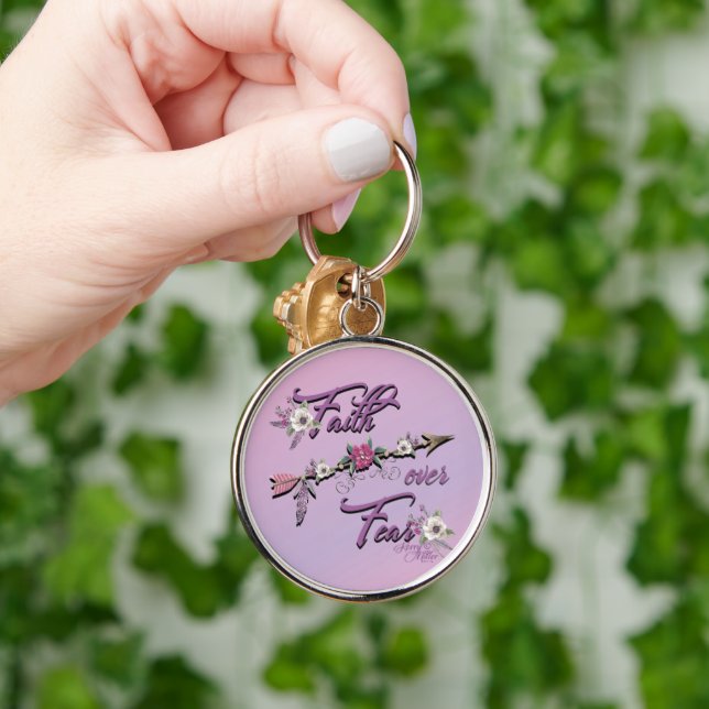 Faith over Fear Keychain Rund Silverfärgad Nyckelring (Hand)
