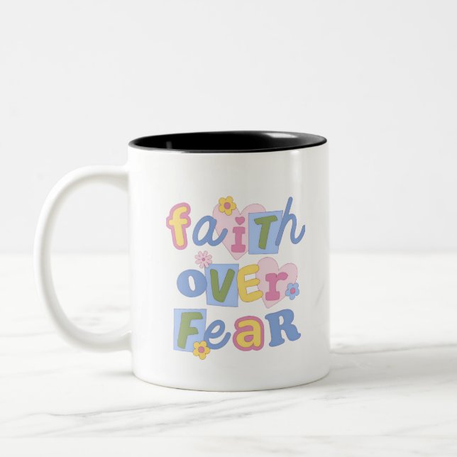 Faith Over Fear-Mugg 11oz Två-Tonad Mugg (Vänster)