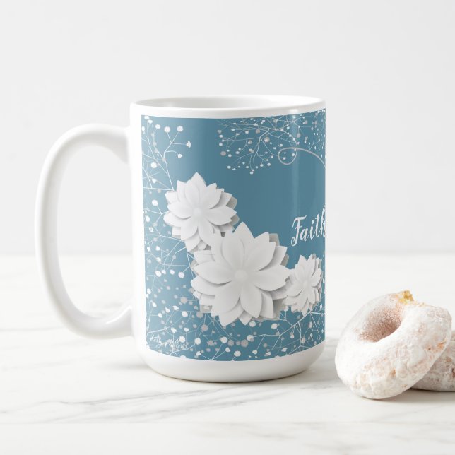 Faith over Fear, White Flowers Kaffemugg (Med munk)