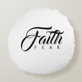 Faith over Fear White Rund Kudde