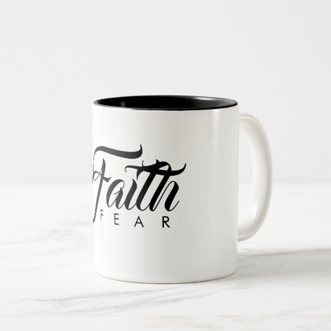 Faith over Fear White Två-Tonad Mugg (Framsida höger)