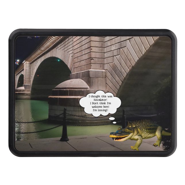 (Fake) Alligator simmar vid London Bridge Dragkroksskydd (Framsidan)