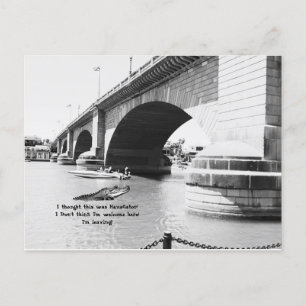 (Fake) Alligator simmar vid London Bridge Vykort