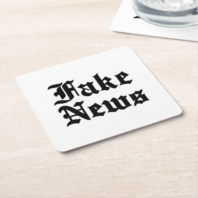 Fake News Underlägg Papper Kvadrat (Vinklad)