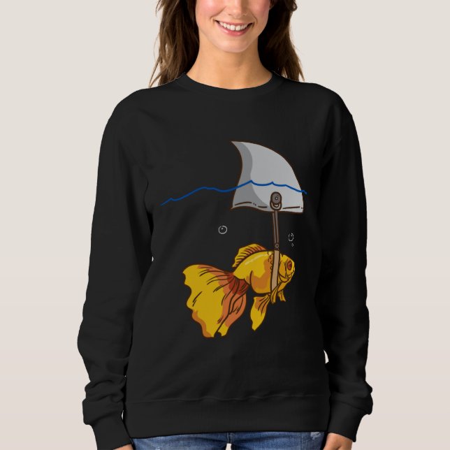Fake Shark Goldfish Fish T Shirt (Framsida)