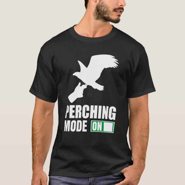 Falconer Falcon Hunter Falconer Tracker Duck Hunte T Shirt (Framsida)
