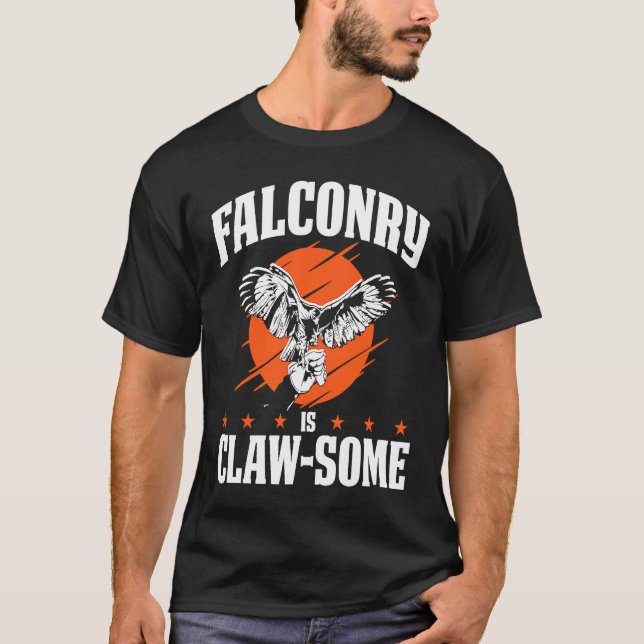 Falconer Falcon Hunter Falconer Tracker Duck Hunte T Shirt (Framsida)
