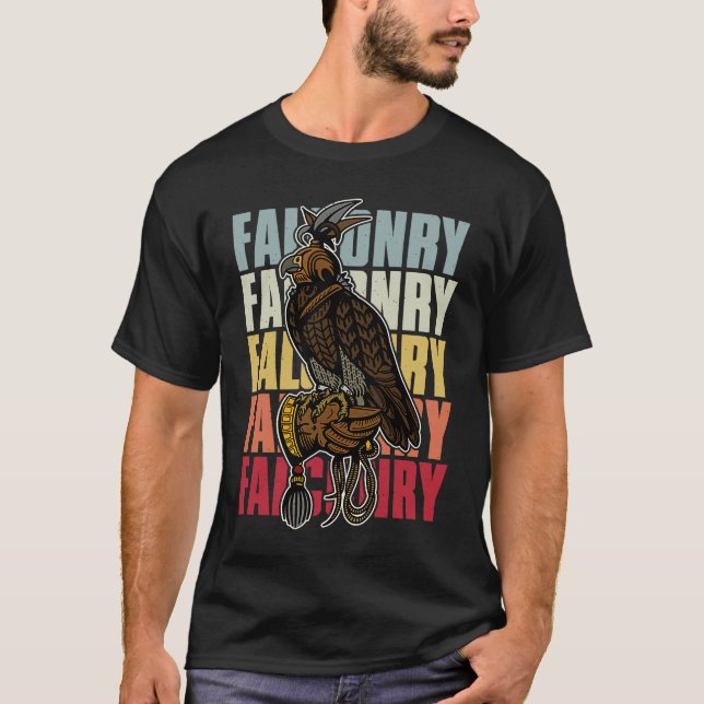 Falconry falconer ornithology birds hunting birdwa t shirt (Framsida)